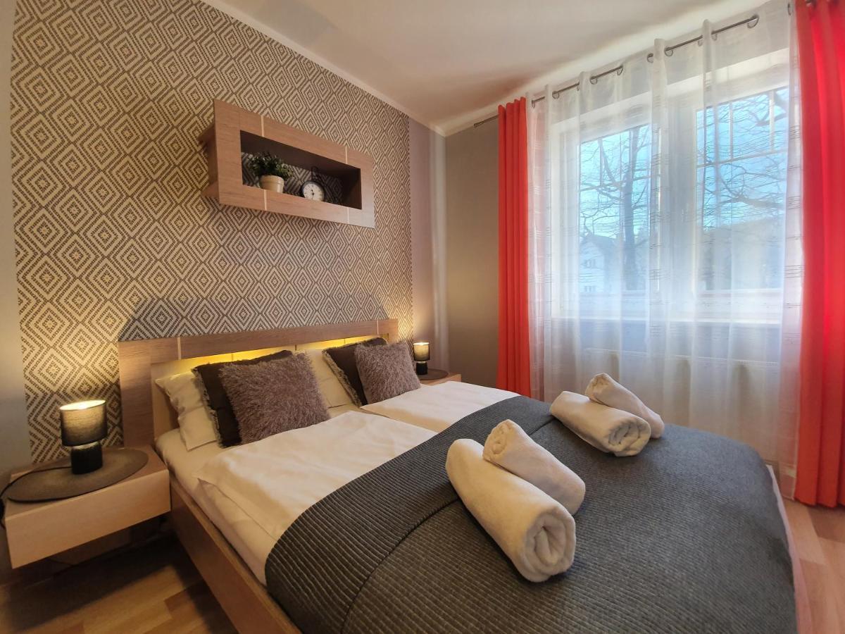 קרפאז' Apartamenty Sun&Fun Rezydencja Pod Debami Nad Lomnica 1B I 2B- Blisko Centrum I Sklepow W Otoczeniu Zieleni מראה חיצוני תמונה