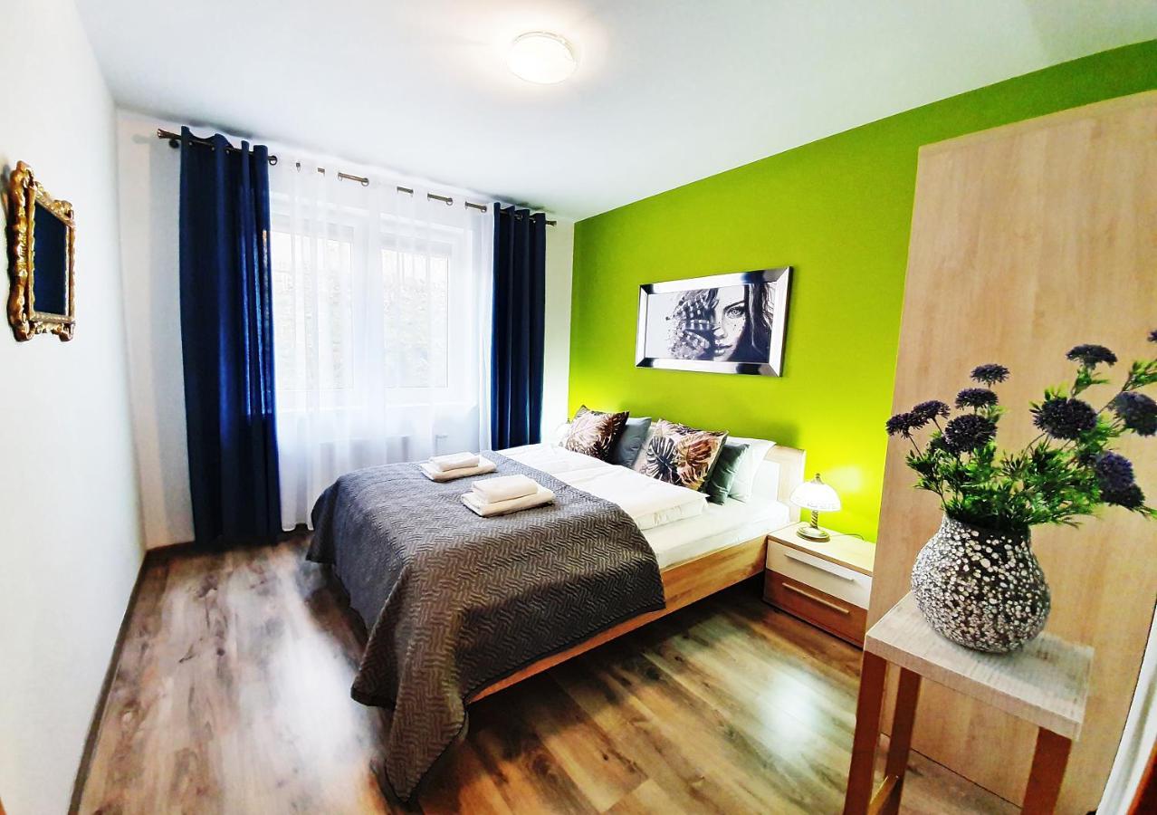 קרפאז' Apartamenty Sun&Fun Rezydencja Pod Debami Nad Lomnica 1B I 2B- Blisko Centrum I Sklepow W Otoczeniu Zieleni מראה חיצוני תמונה