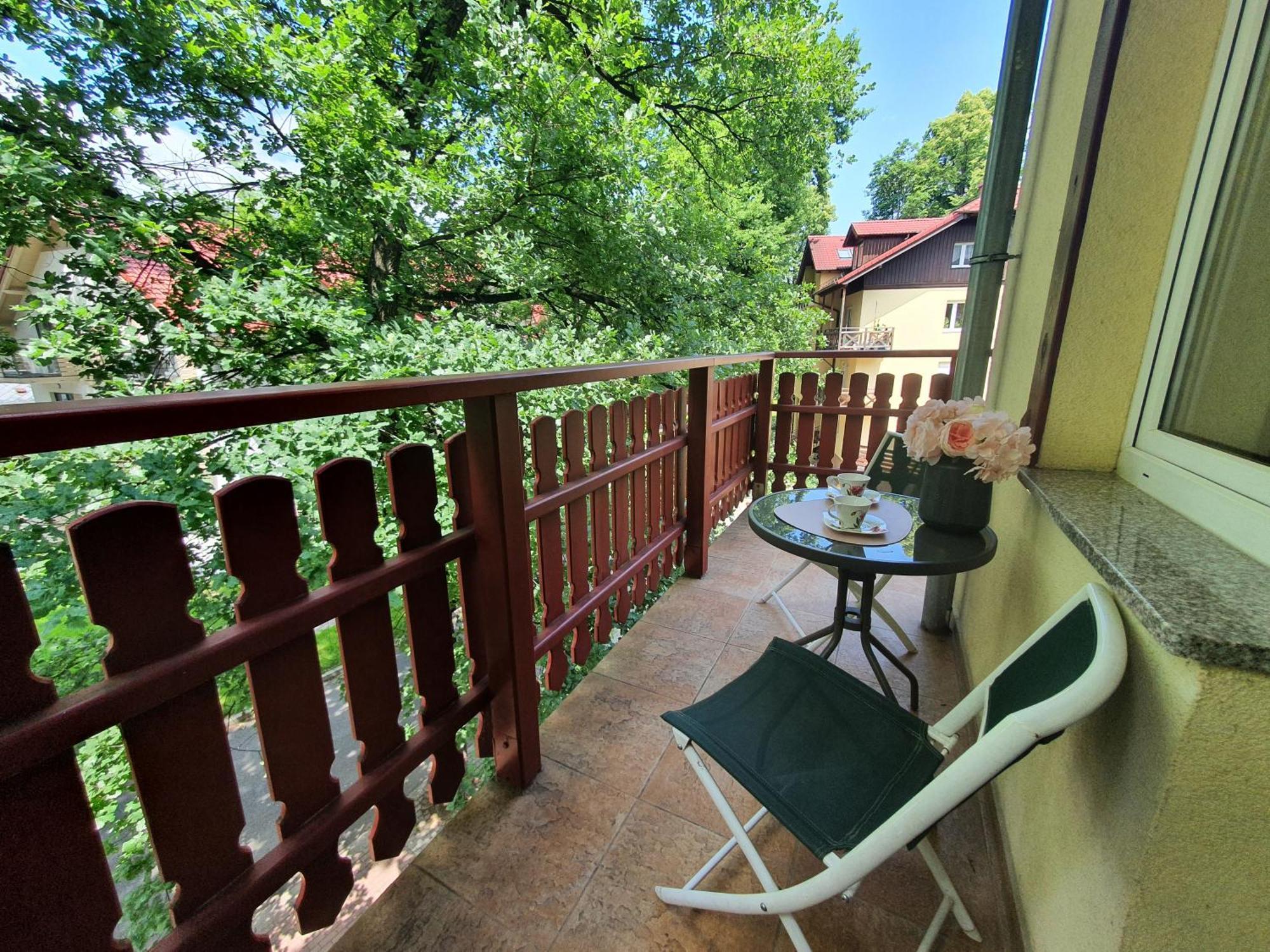 קרפאז' Apartamenty Sun&Fun Rezydencja Pod Debami Nad Lomnica 1B I 2B- Blisko Centrum I Sklepow W Otoczeniu Zieleni חדר תמונה